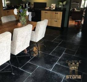 Castle Stone Black Antique Groot Wildverband Vloertegels eethoek